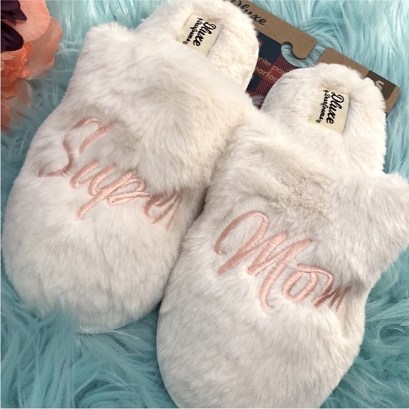 Women’s Slippers cream & Pink Dluxe Dearfoam Super Mom Slip Ons SML 5-6 NEW! - Picture 1 of 7